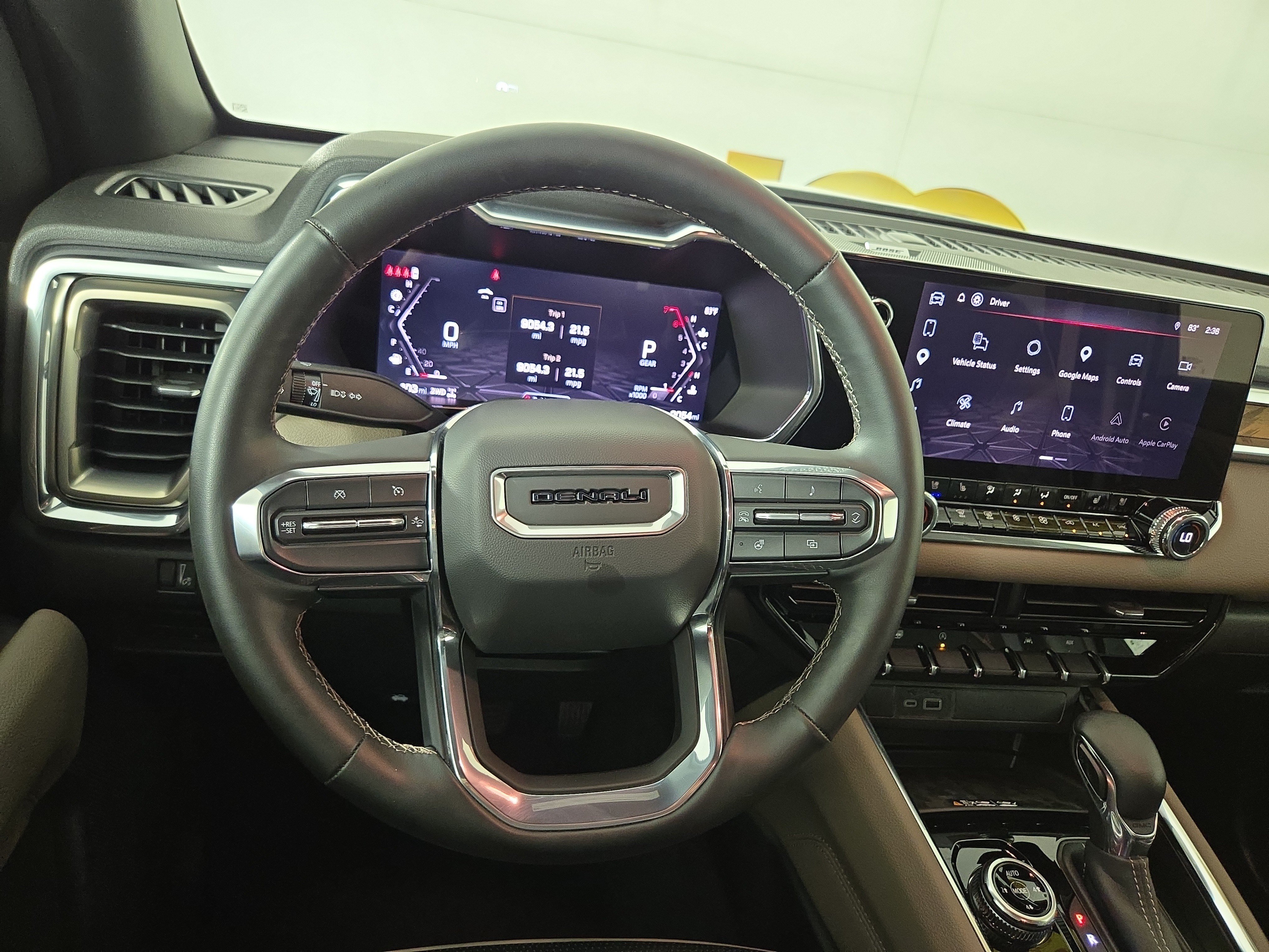Certified 2025 GMC Canyon Denali AWD/4WD image 14