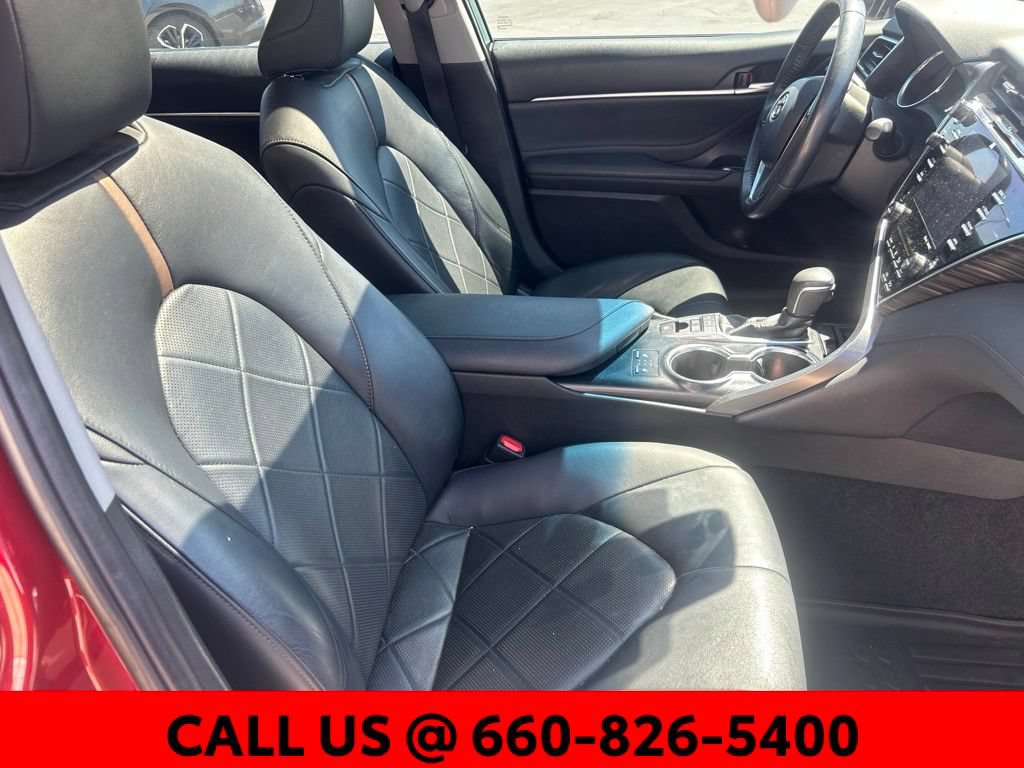 Used 2018 Toyota Camry XLE w/ Audio Package FWD image 6