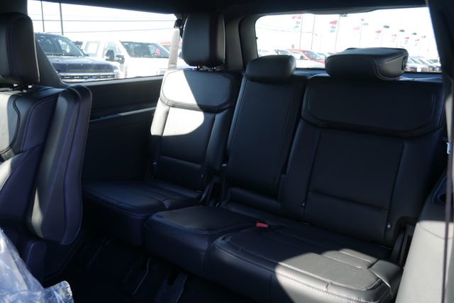 New 2026 Ford Expedition Max Platinum w/ Stealth Appearance Package image 30