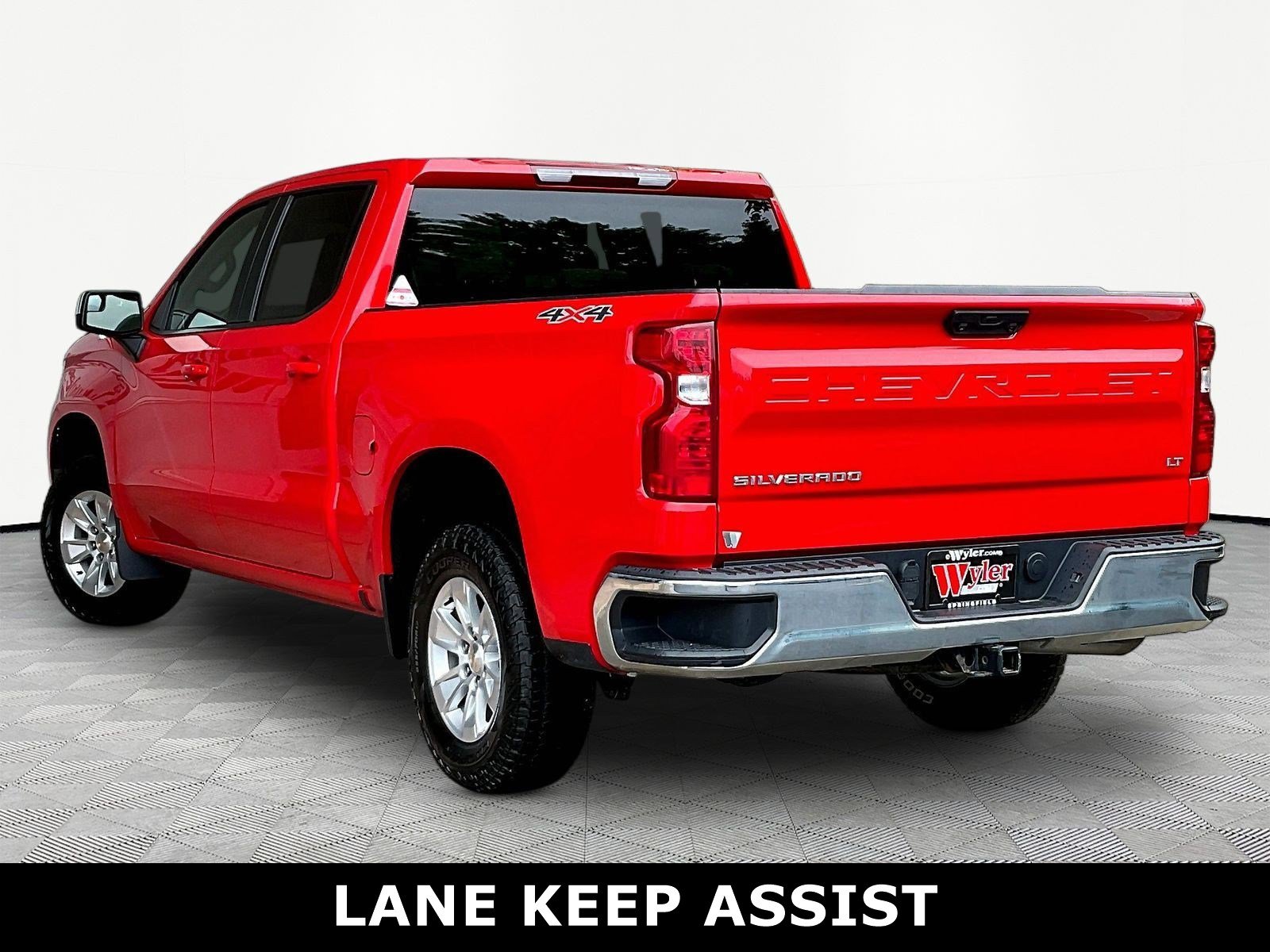 Used 2023 Chevrolet Silverado 1500 LT w/ Protection Package AWD/4WD image 4