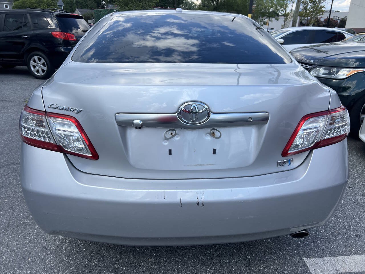 Used 2010 Toyota Camry Hybrid FWD image 5