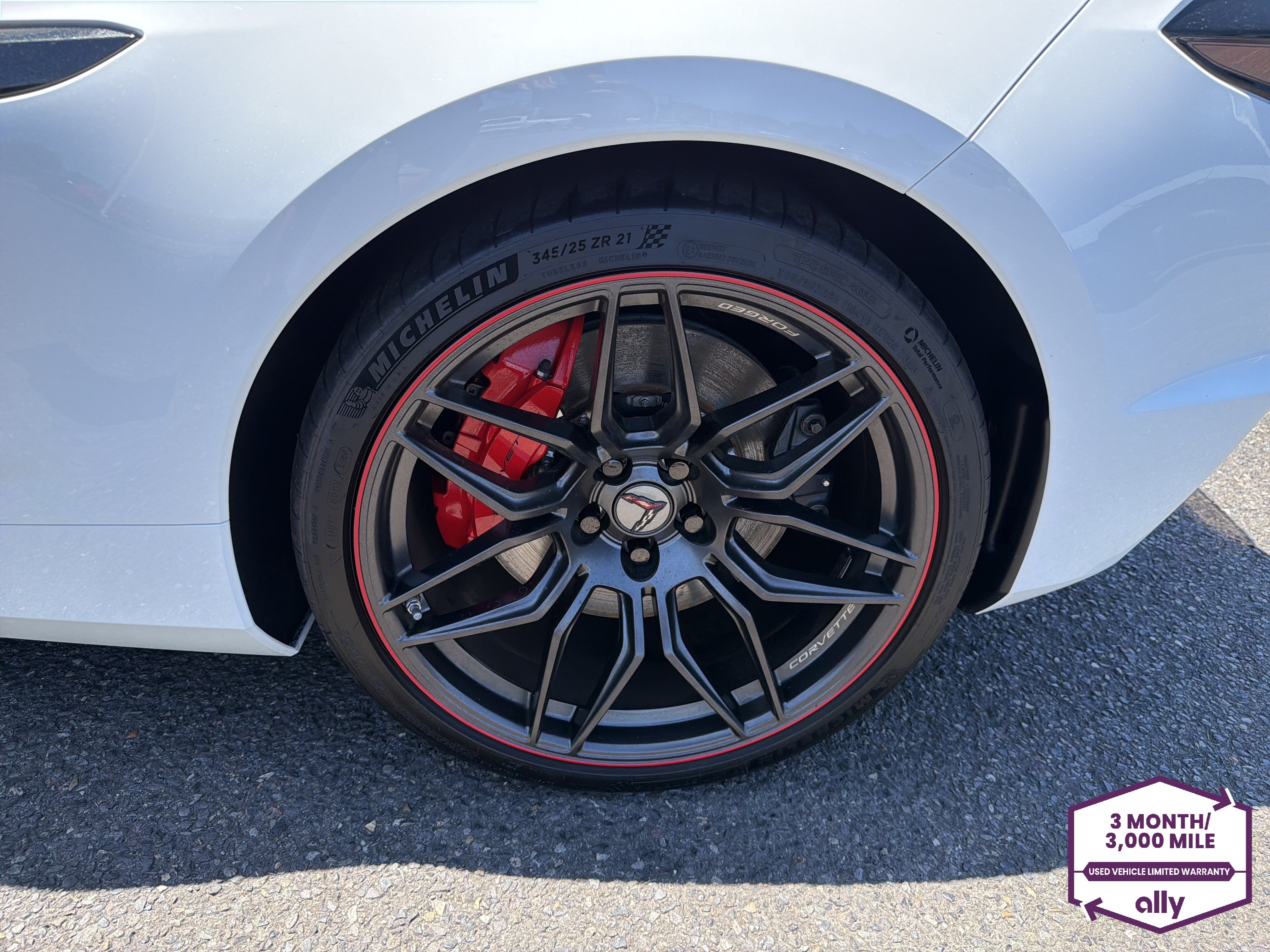 Used 2025 Chevrolet Corvette Z06 RWD image 23