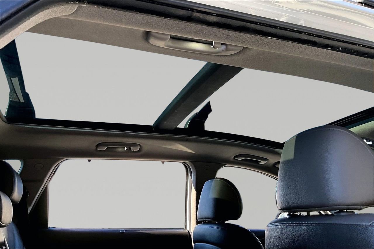 Used 2020 Hyundai Santa Fe SEL w/ Convenience + Premium Package image 15