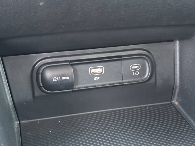 Used 2025 Kia Sportage LX FWD image 32