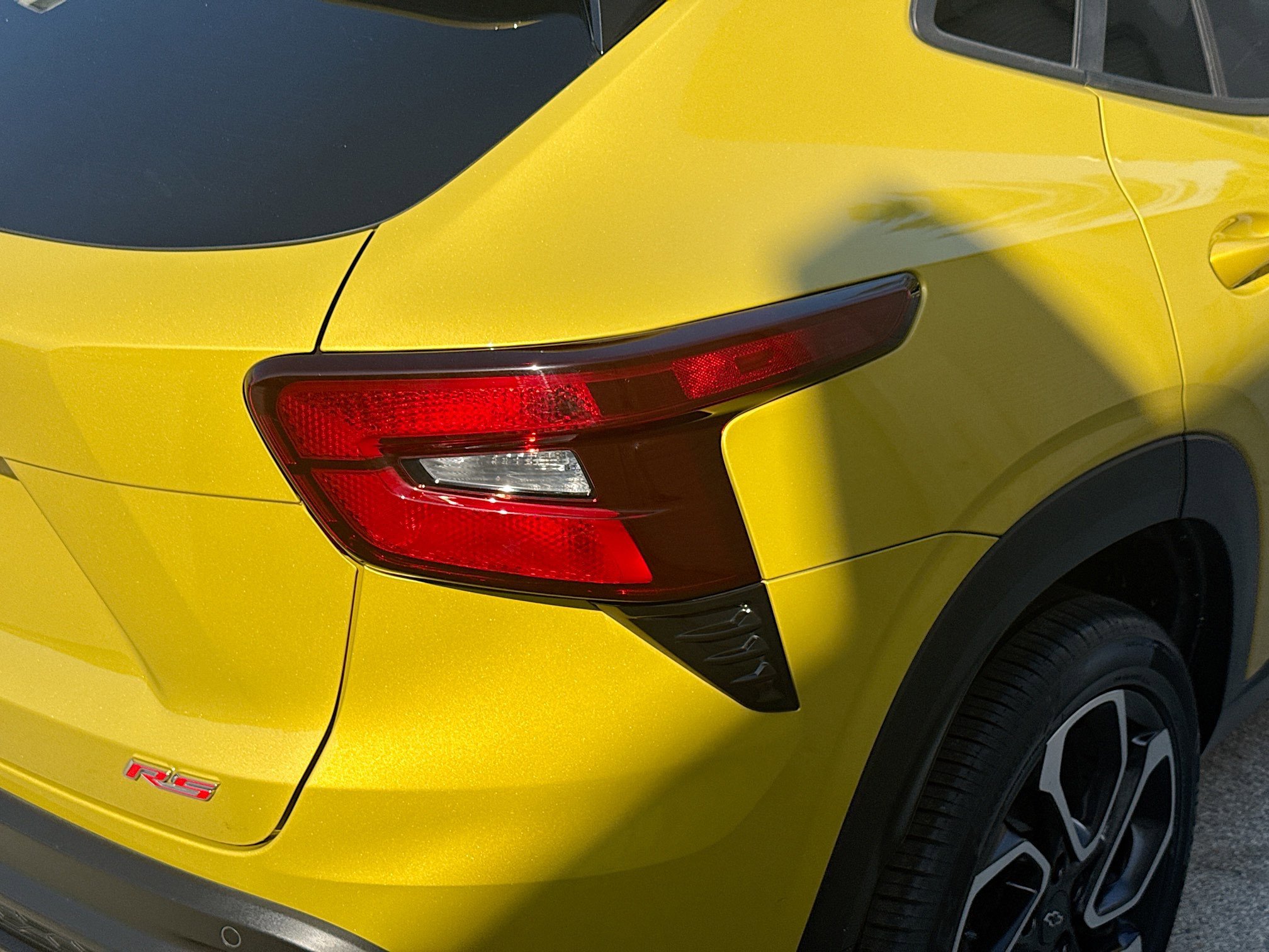 Used 2024 Chevrolet Trax RS w/ Driver Confidence Package image 26