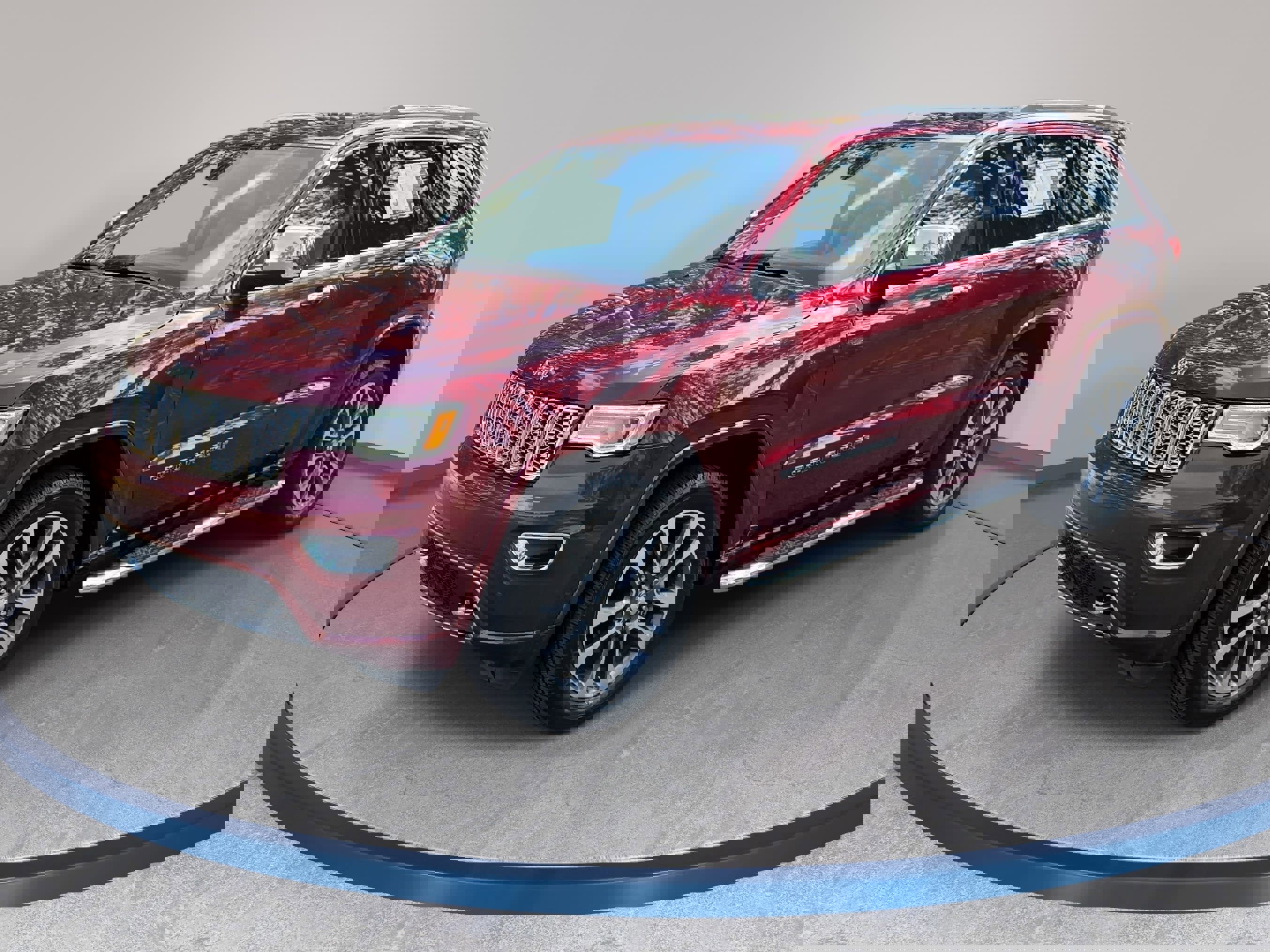 Used 2018 Jeep Grand Cherokee Overland video 1