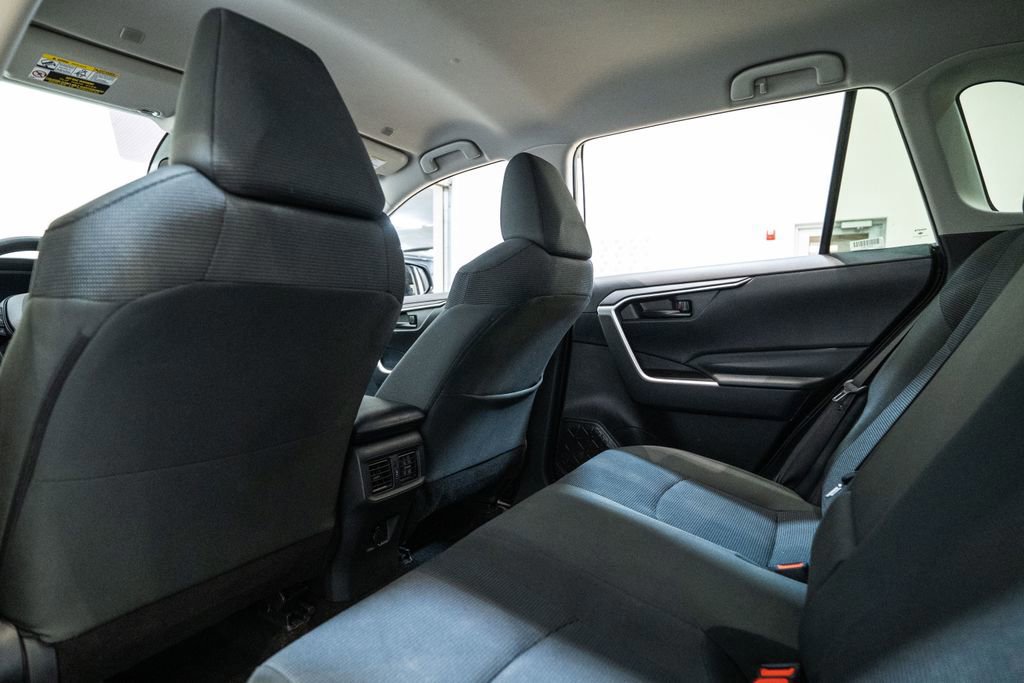 Used 2024 Toyota RAV4 LE image 28