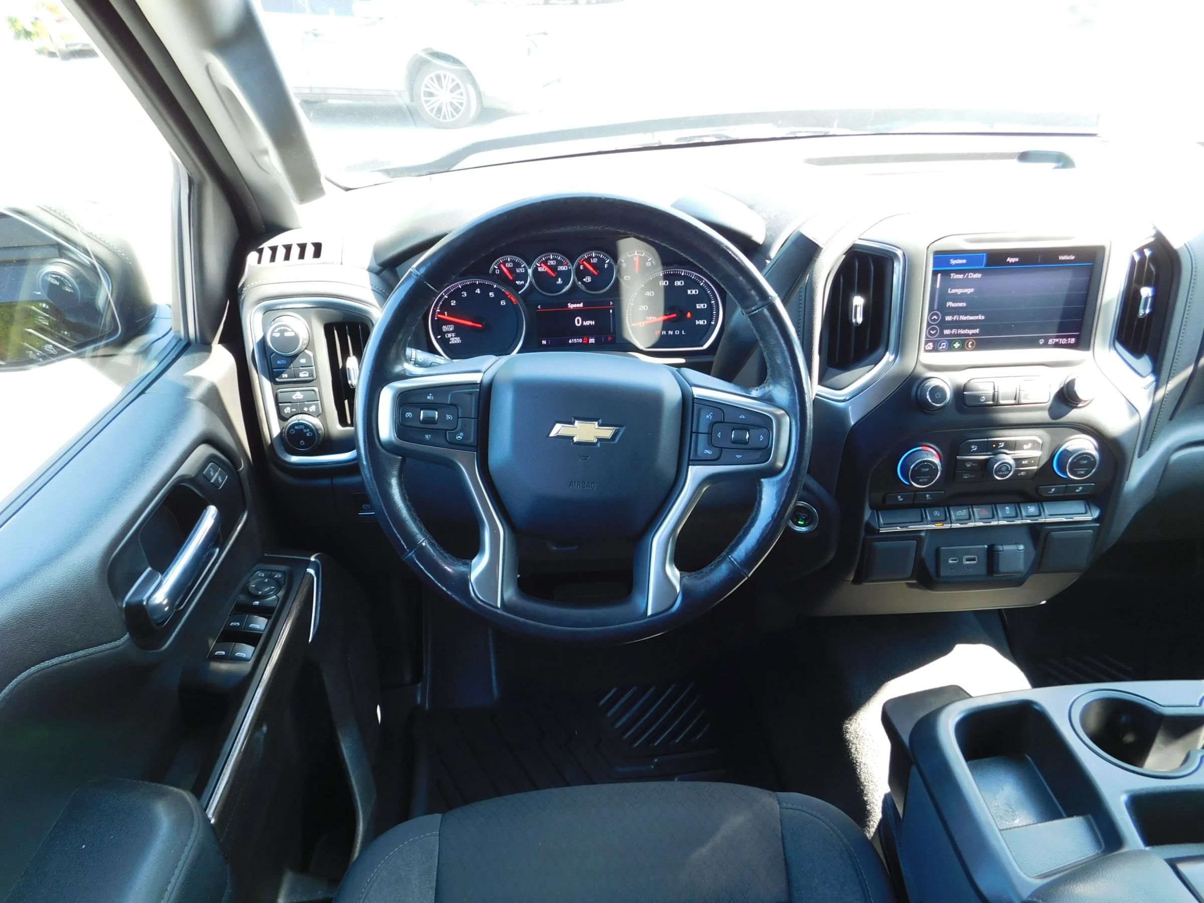 Used 2022 Chevrolet Silverado 1500 LT AWD/4WD image 16