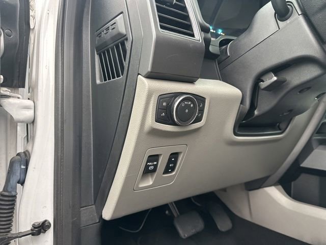 Used 2018 Ford F150 XLT w/ Equipment Group 302A Luxury image 25