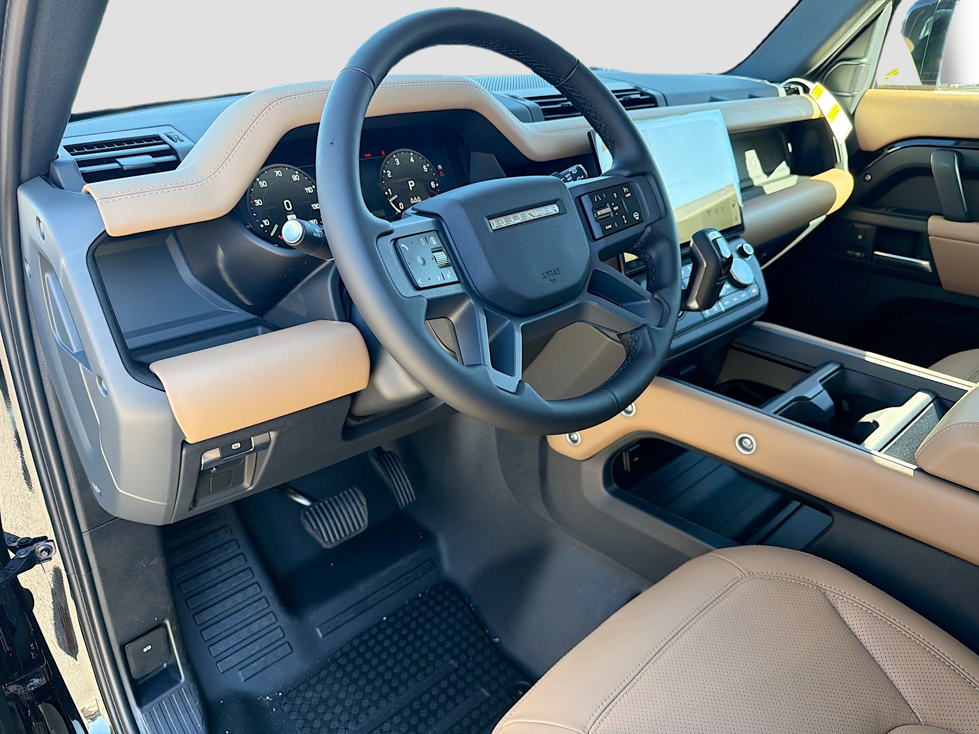 New 2026 Land Rover Defender 110 X-Dynamic SE image 24