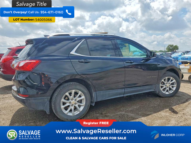 Used 2018 Chevrolet Equinox LT w/ Sun & Infotainment Package AWD/4WD image 4