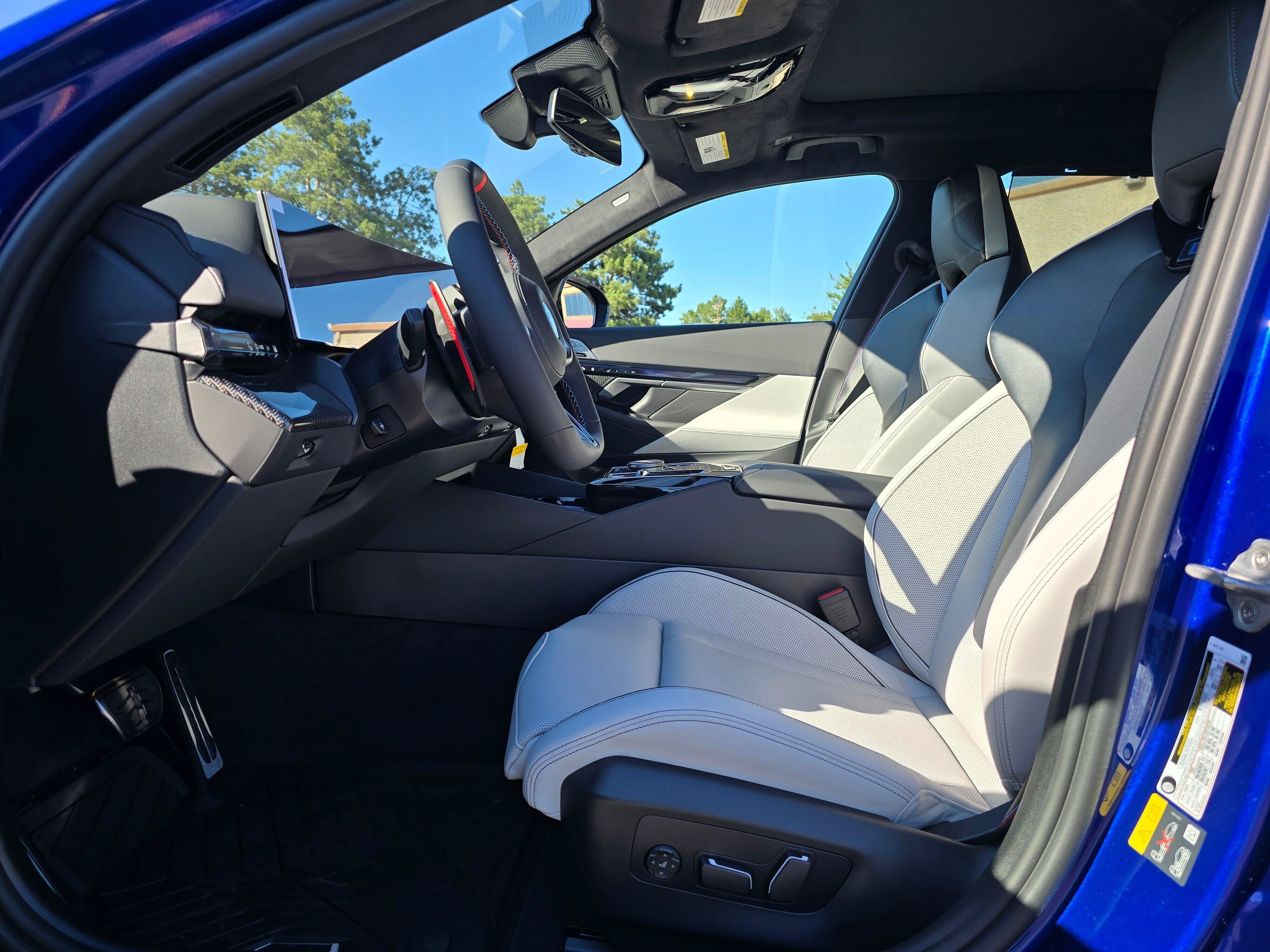 New 2027 BMW M5 Touring AWD/4WD image 11