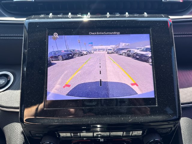Used 2023 Jeep Grand Cherokee Altitude RWD image 12