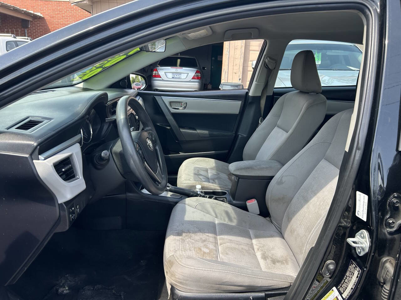 Used 2015 Toyota Corolla LE image 17