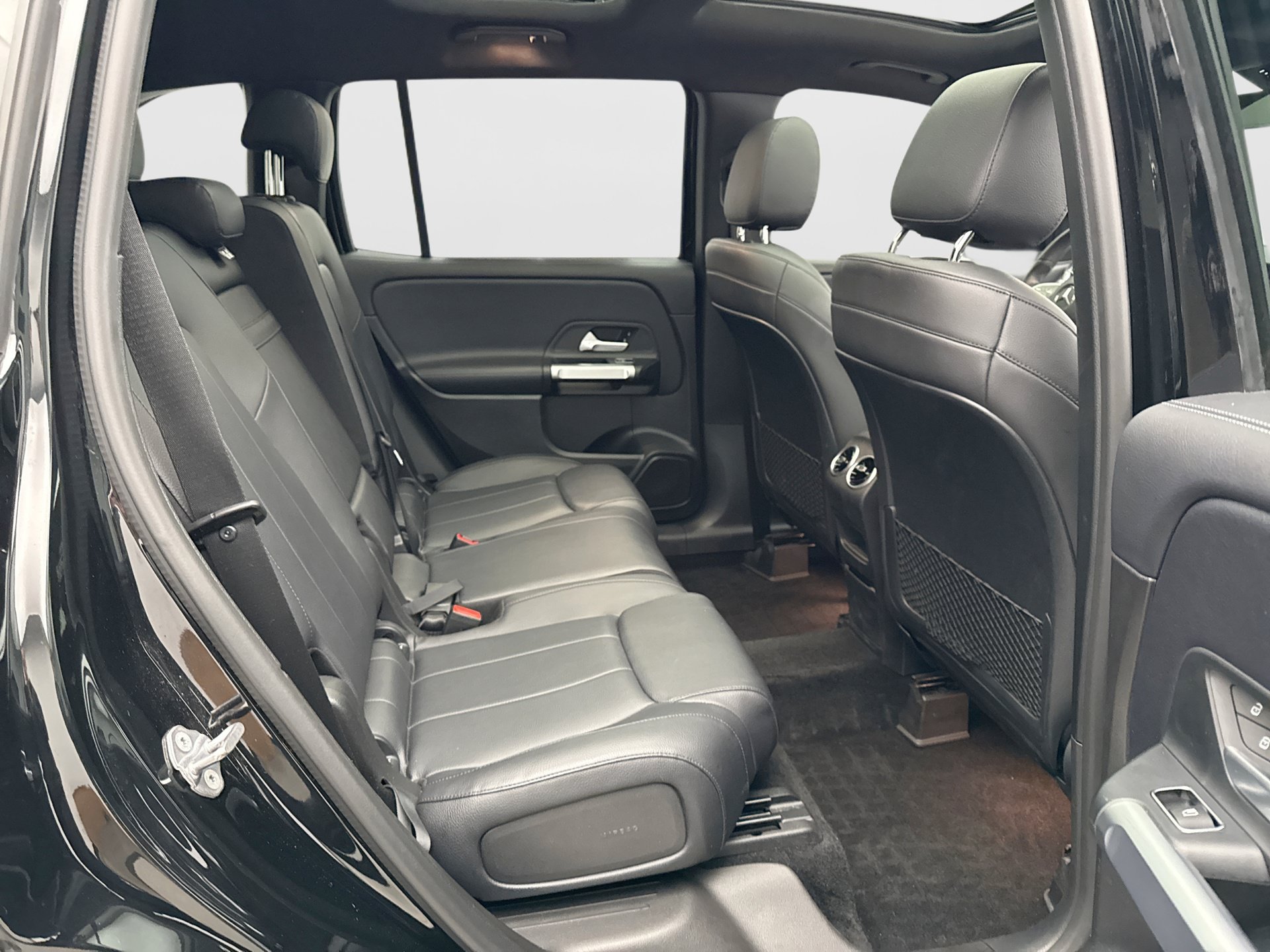 Used 2020 Mercedes-Benz GLB 250 4MATIC image 11