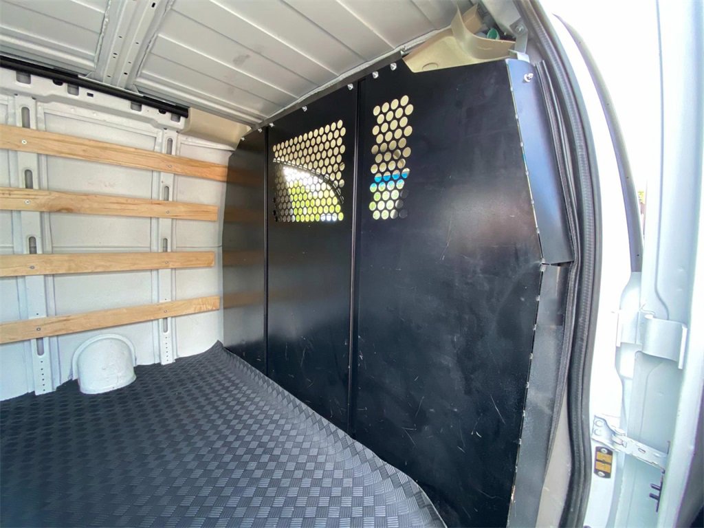 Used 2023 GMC Savana 2500 w/ Driver Convenience Package image 12
