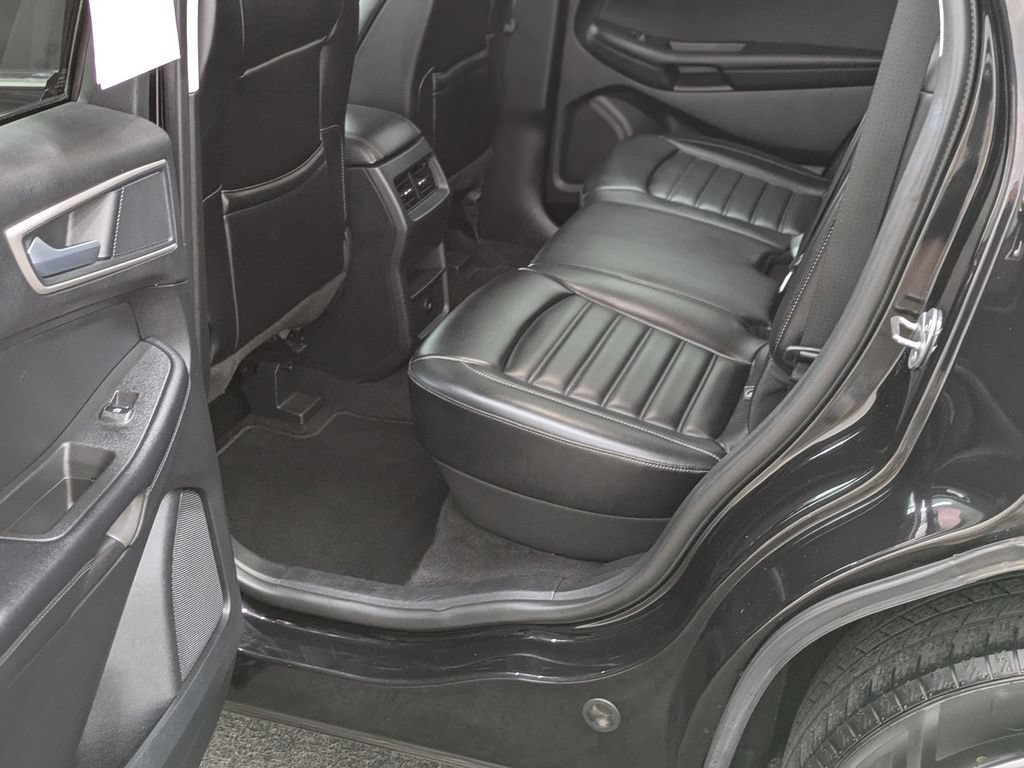 Used 2024 Ford Edge SEL AWD/4WD image 19
