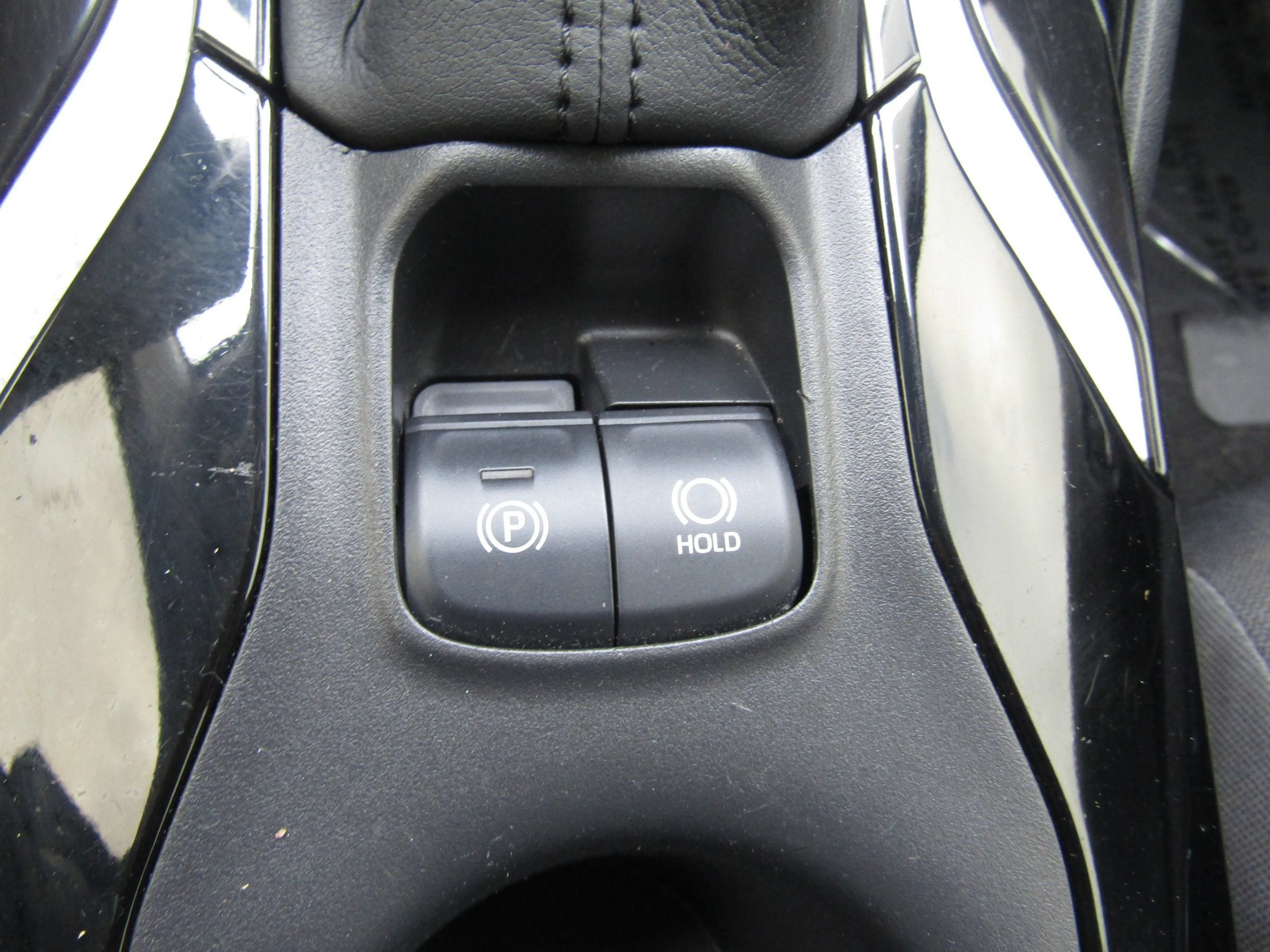 Used 2020 Toyota Corolla LE FWD image 20