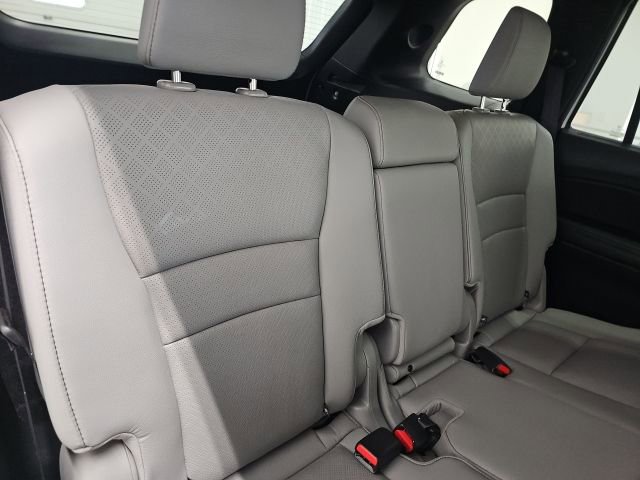 Used 2023 Honda Passport Elite image 16