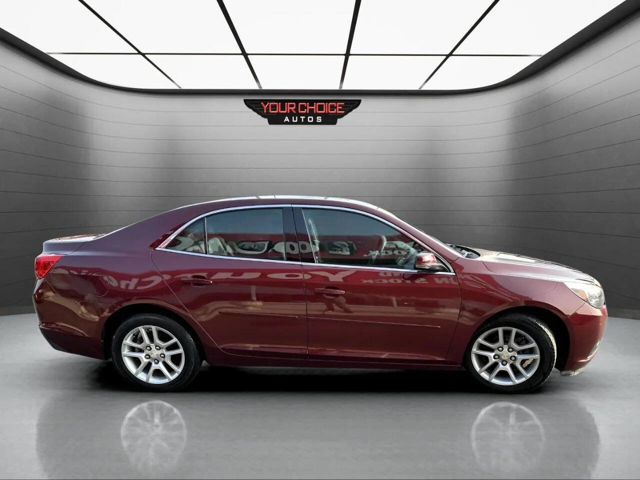 Used 2016 Chevrolet Malibu LT w/ Power Convenience Package image 3