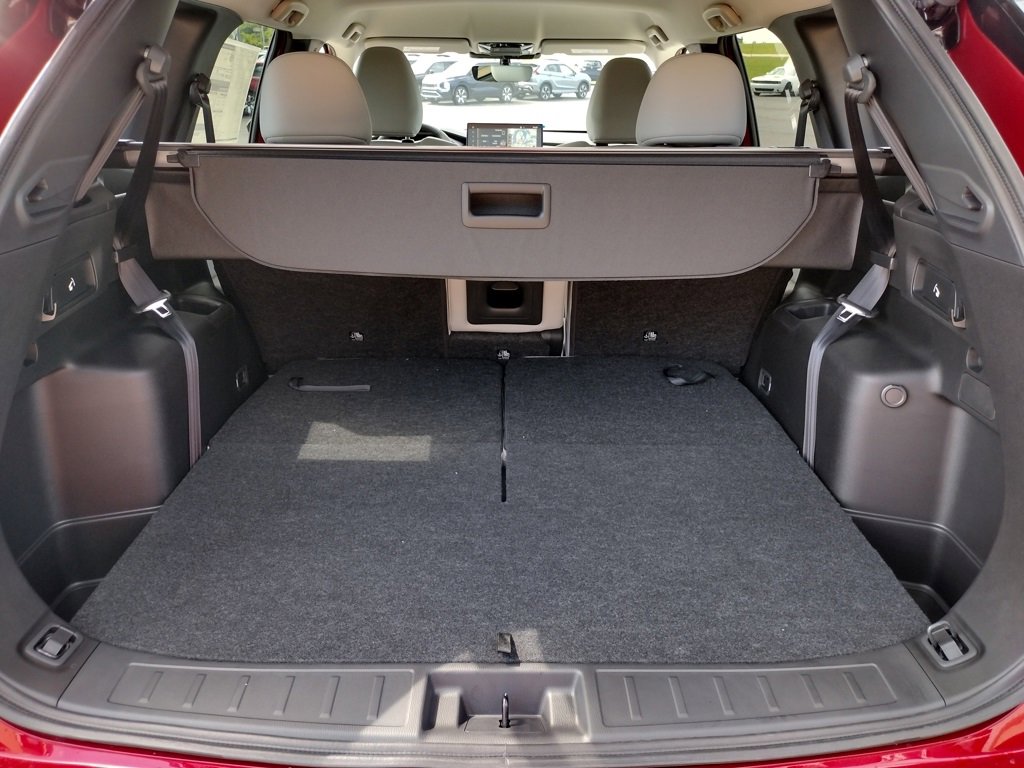 New 2025 Mitsubishi Outlander SE image 7