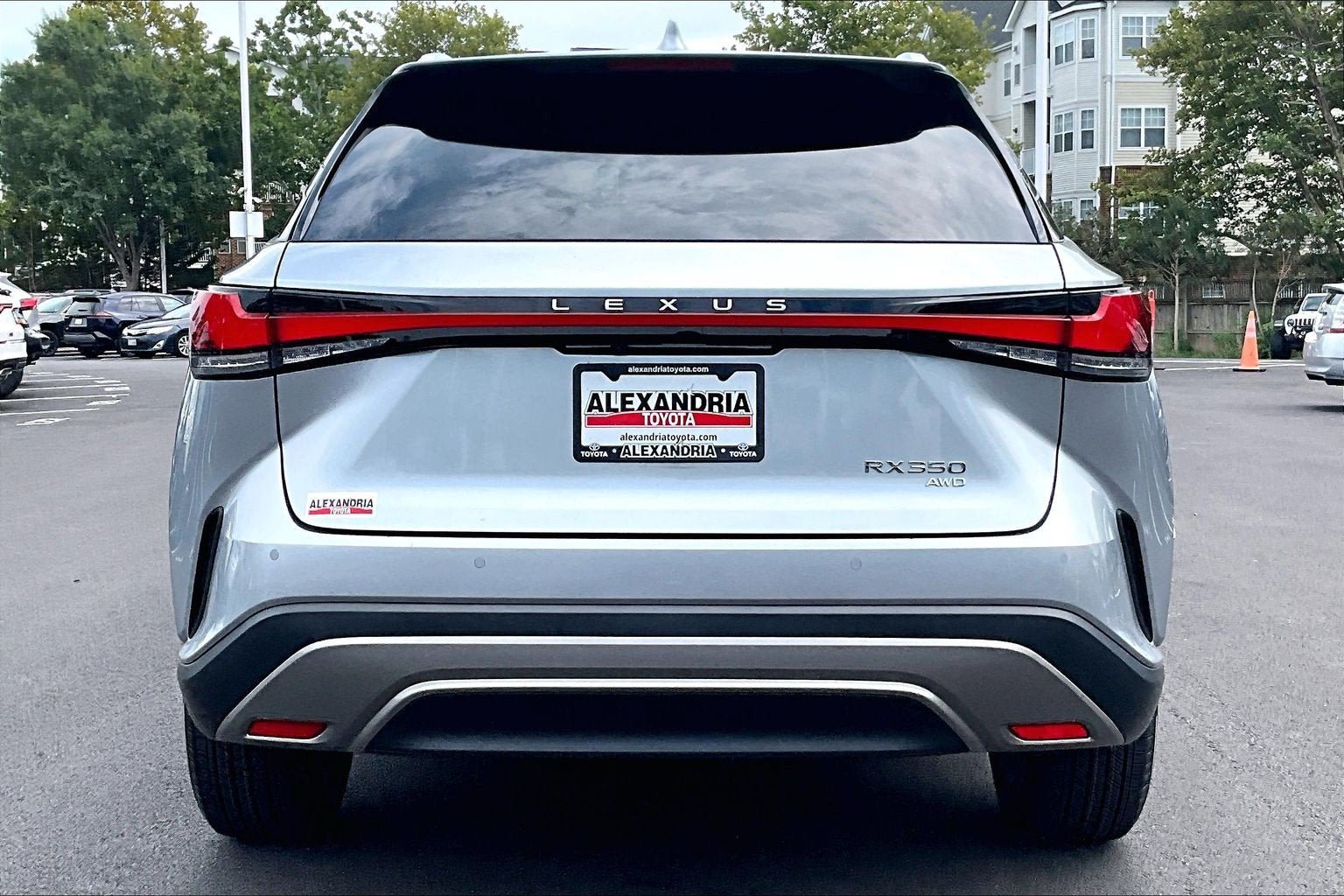 Used 2023 Lexus RX 350 Premium w/ Accessory Package AWD/4WD image 4
