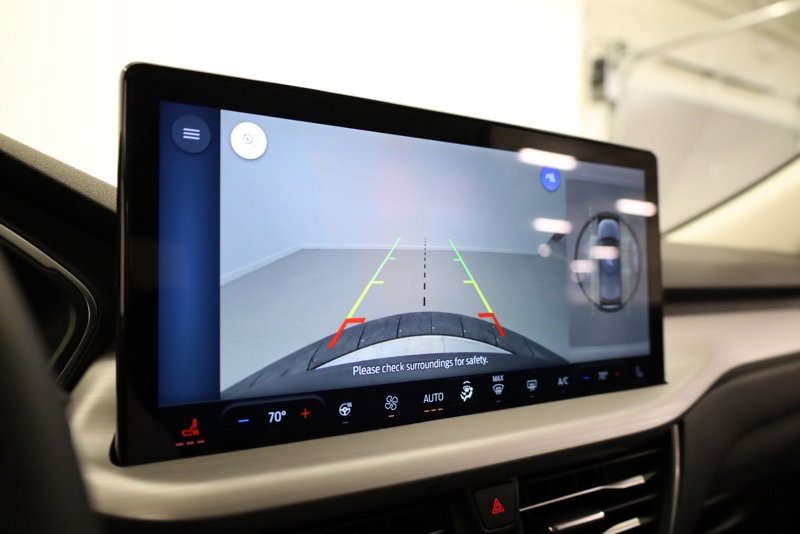 Used 2023 Ford Escape Platinum image 19