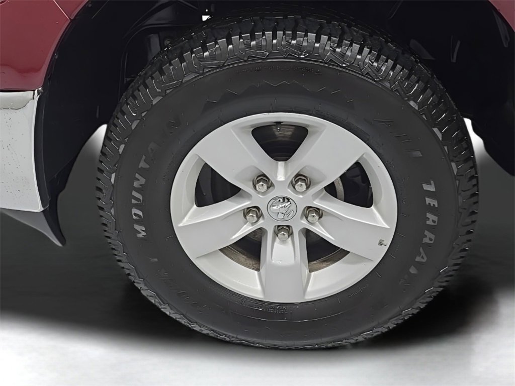 Used 2024 RAM 1500 Classic SLT image 29