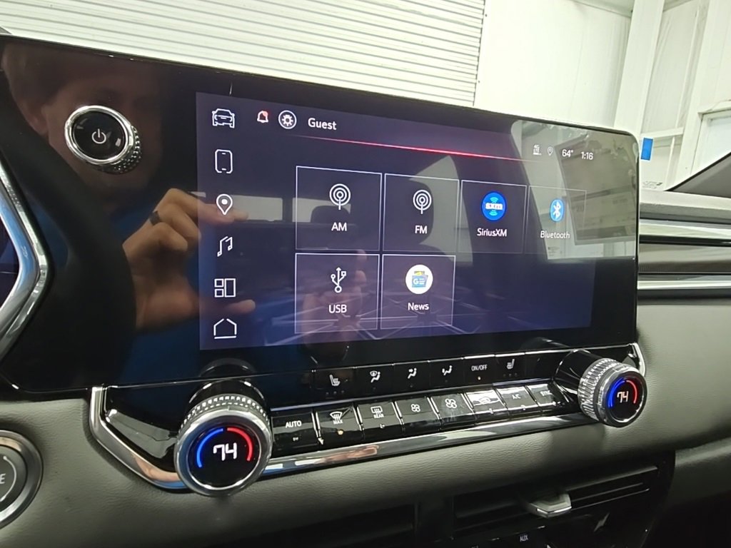 New 2026 GMC Canyon Elevation w/ Convenience Package image 17