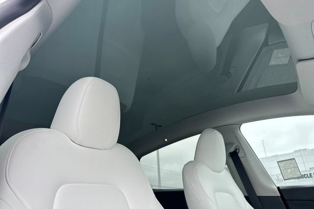 Used 2023 Tesla Model Y Long Range AWD/4WD image 19
