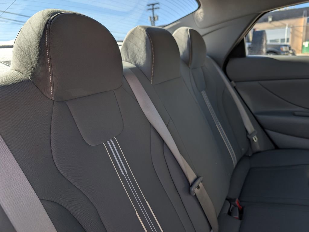 Used 2024 Hyundai Elantra SEL image 17
