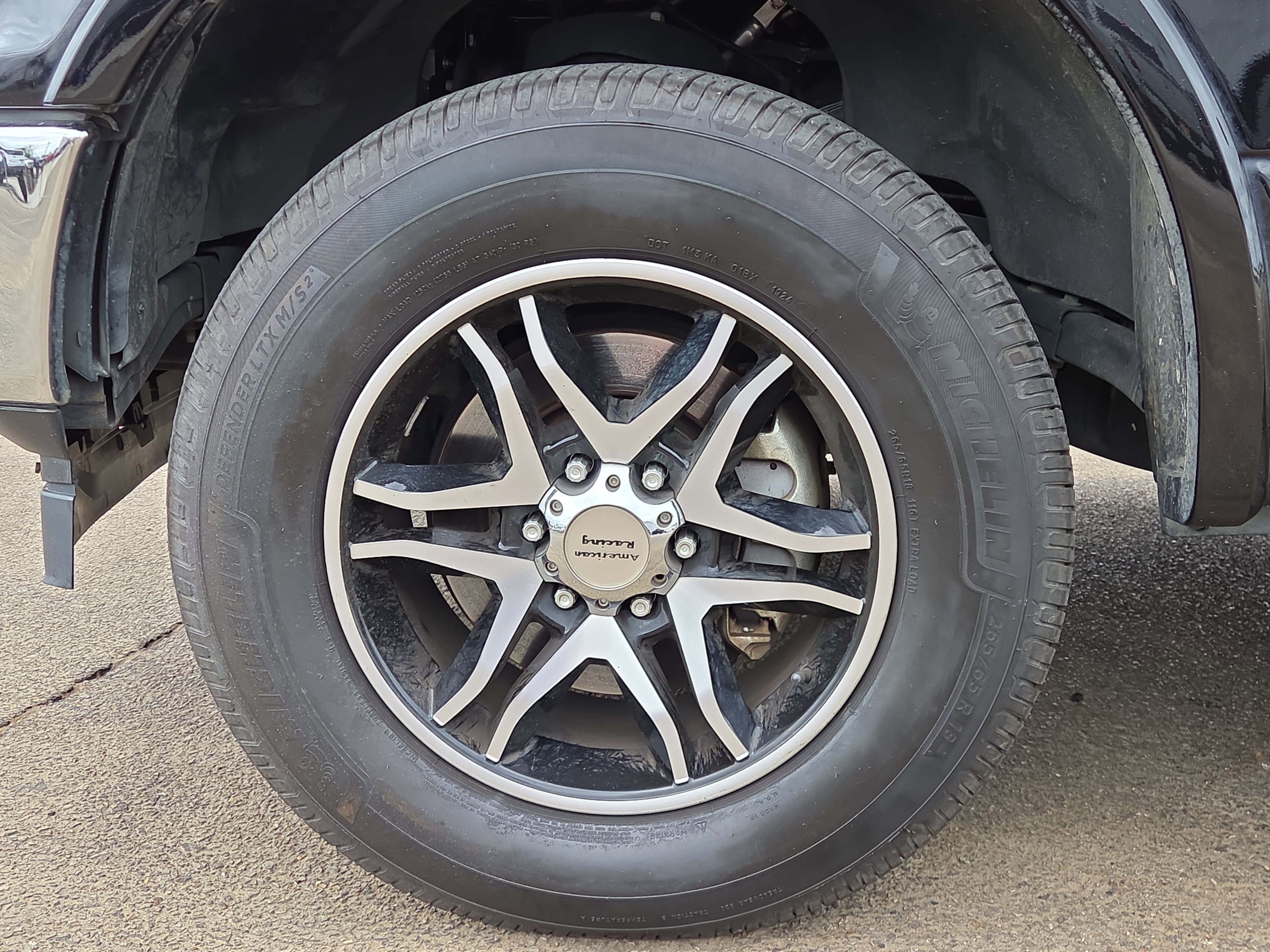 Used 2019 Ford F150 Lariat image 9