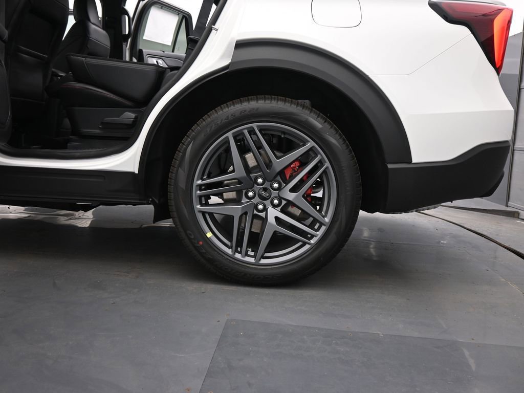 New 2025 Ford Explorer ST-Line w/ Premium Package image 25