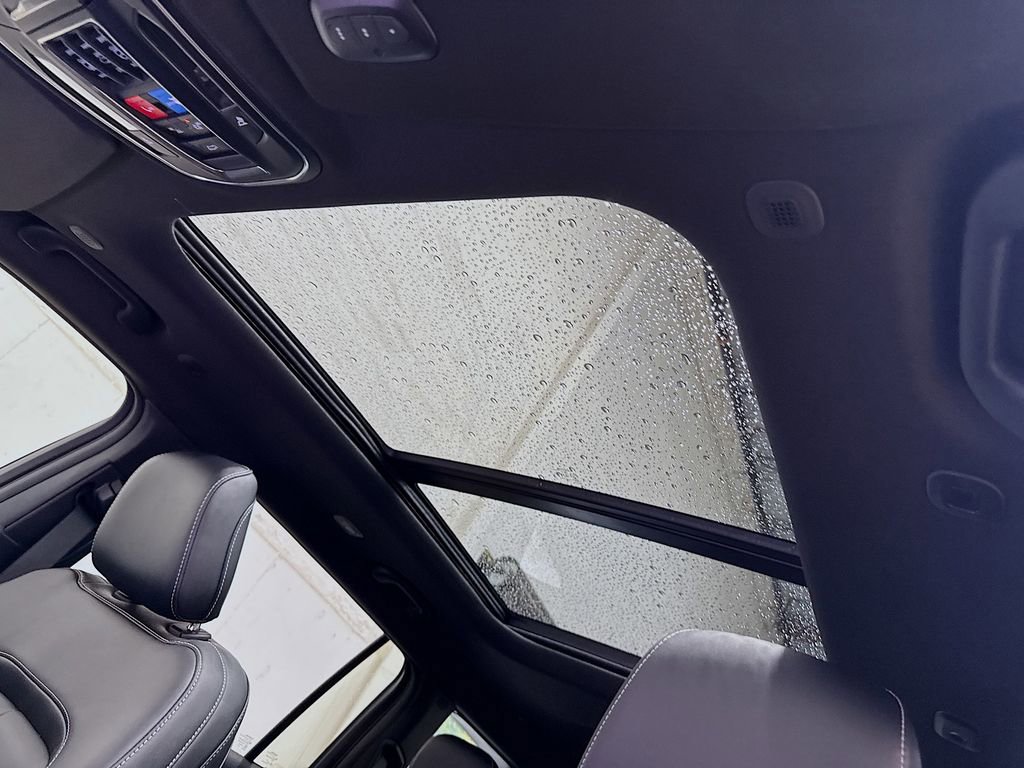 New 2025 Jeep Grand Cherokee L Limited w/ Black Appearance Package image 22