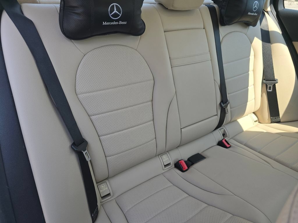 Used 2015 Mercedes-Benz C 300 4MATIC Sedan image 19