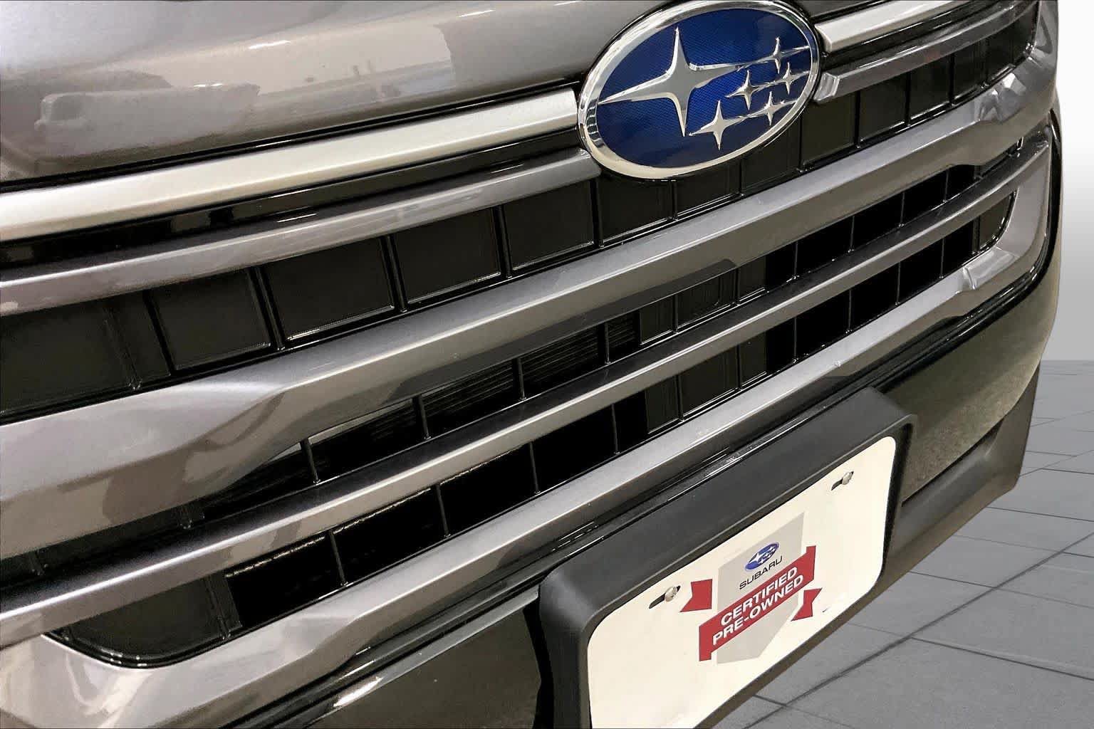 Used 2025 Subaru Forester Limited AWD/4WD image 30