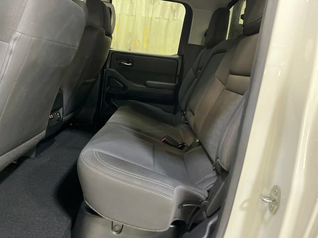 Used 2024 Nissan Frontier SV w/ Hardbody Edition AWD/4WD image 23