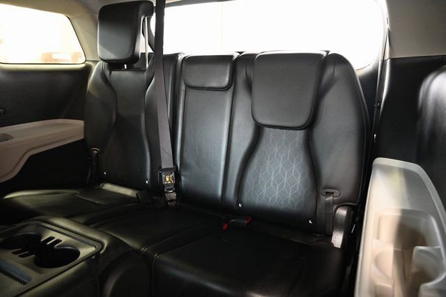 Used 2022 Kia Carnival LX image 13