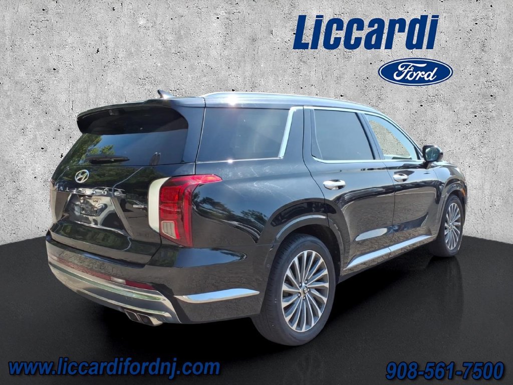 Used 2024 Hyundai Palisade Calligraphy AWD/4WD image 4