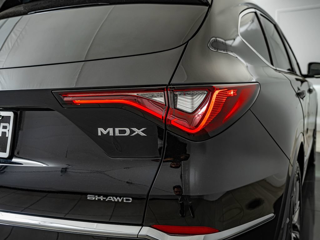 Certified 2025 Acura MDX w/ Advance Package AWD/4WD image 15