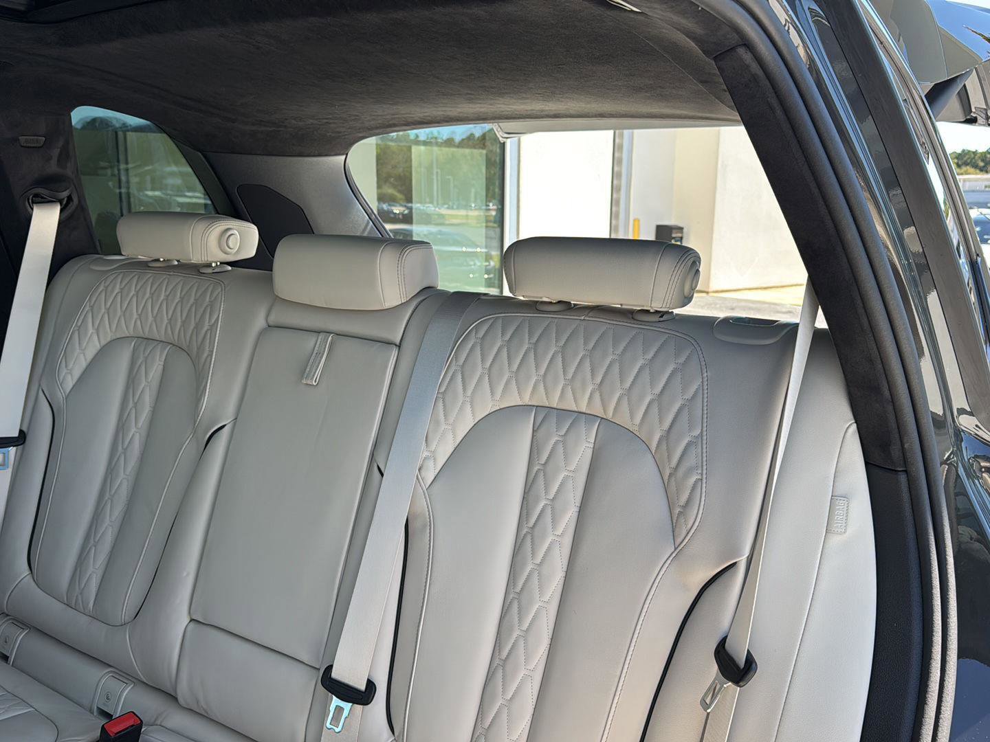 New 2026 BMW X5 xDrive40i w/ Executive Package image 27