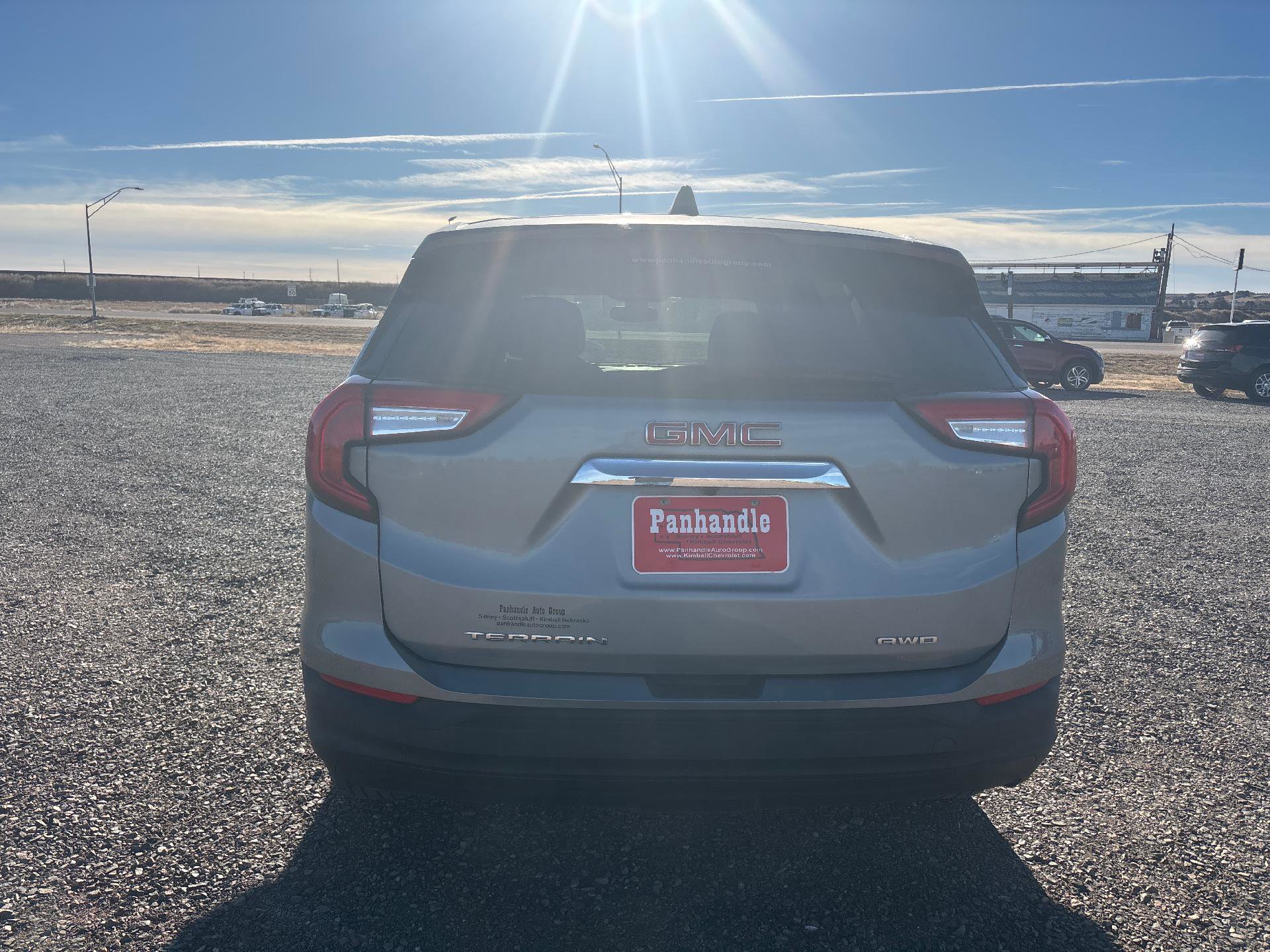 Used 2024 GMC Terrain SLE AWD/4WD image 4
