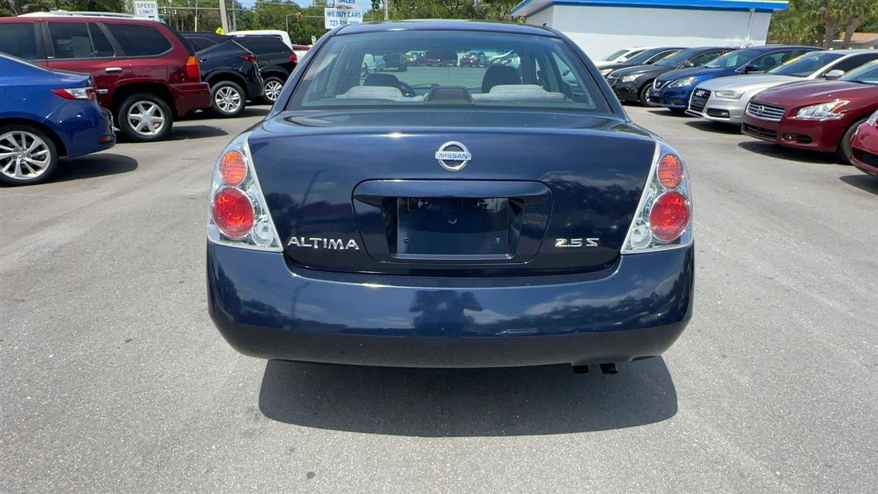 Used 2005 Nissan Altima 2.5 S w/ (F01) Convenience Pkg FWD image 11