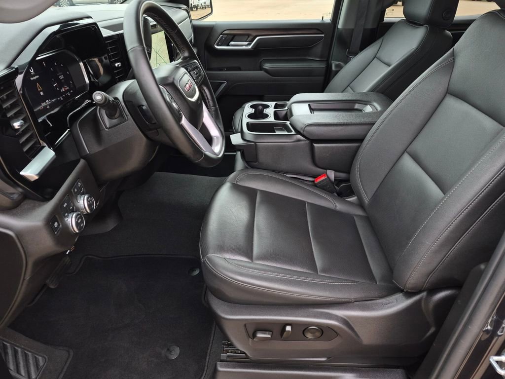 Used 2026 GMC Sierra 1500 SLT AWD/4WD image 29