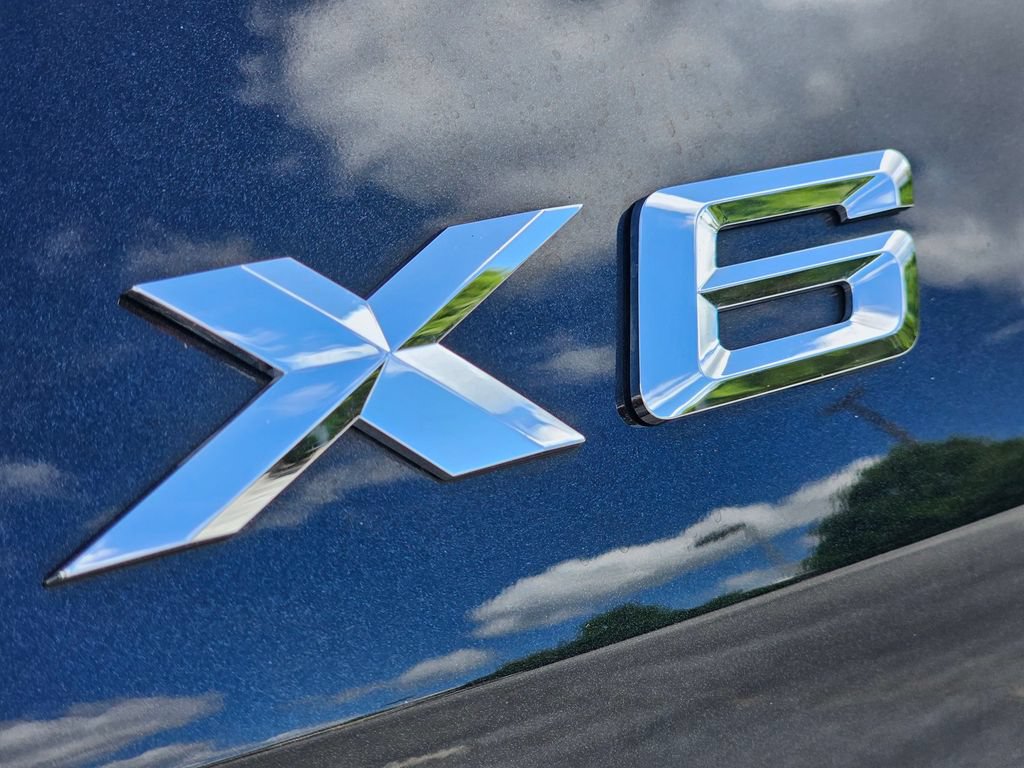 Certified 2026 BMW X6 xDrive40i w/ Executive Package AWD/4WD image 12