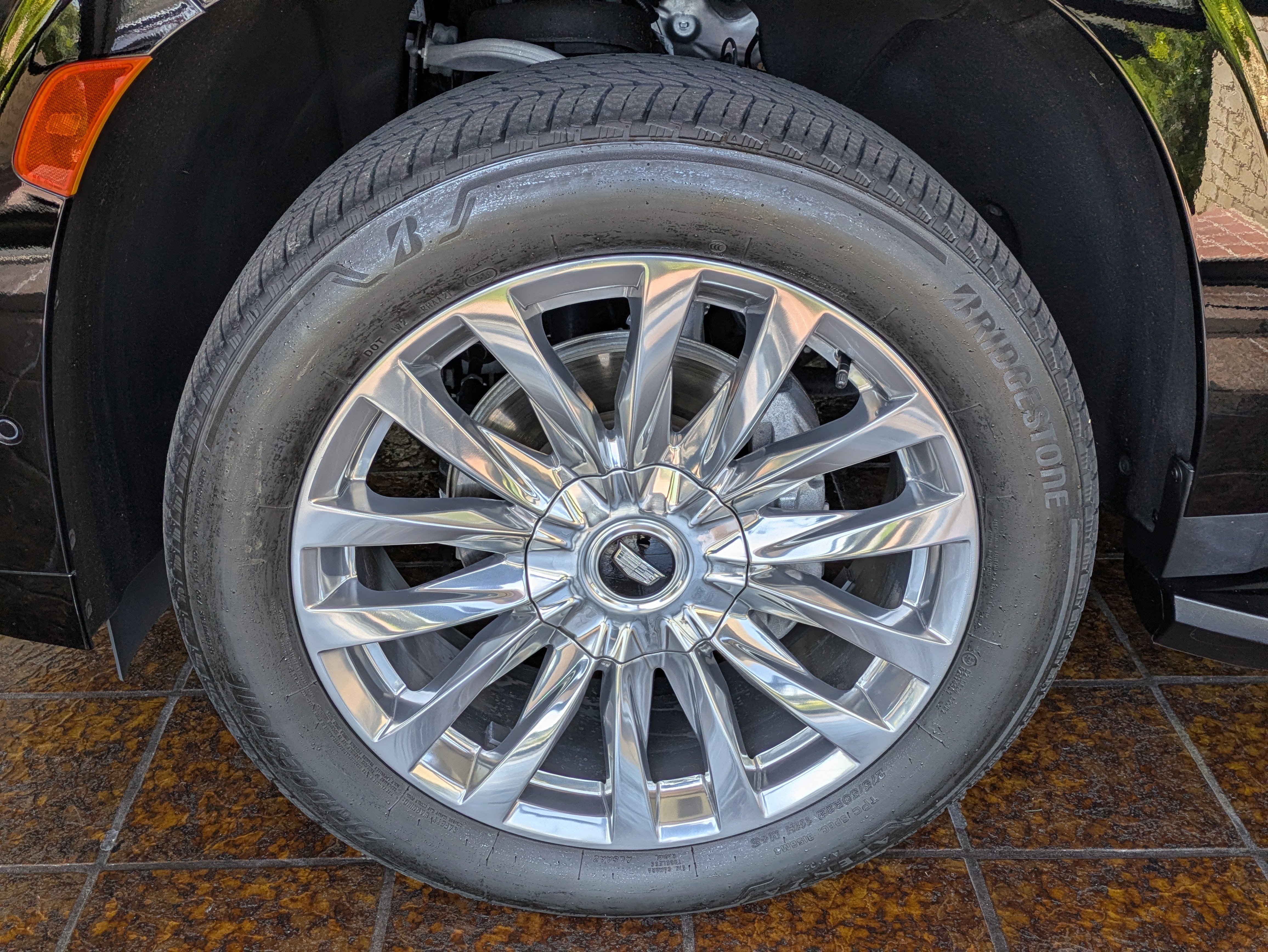 Certified 2024 Cadillac Escalade Premium Luxury AWD/4WD image 10