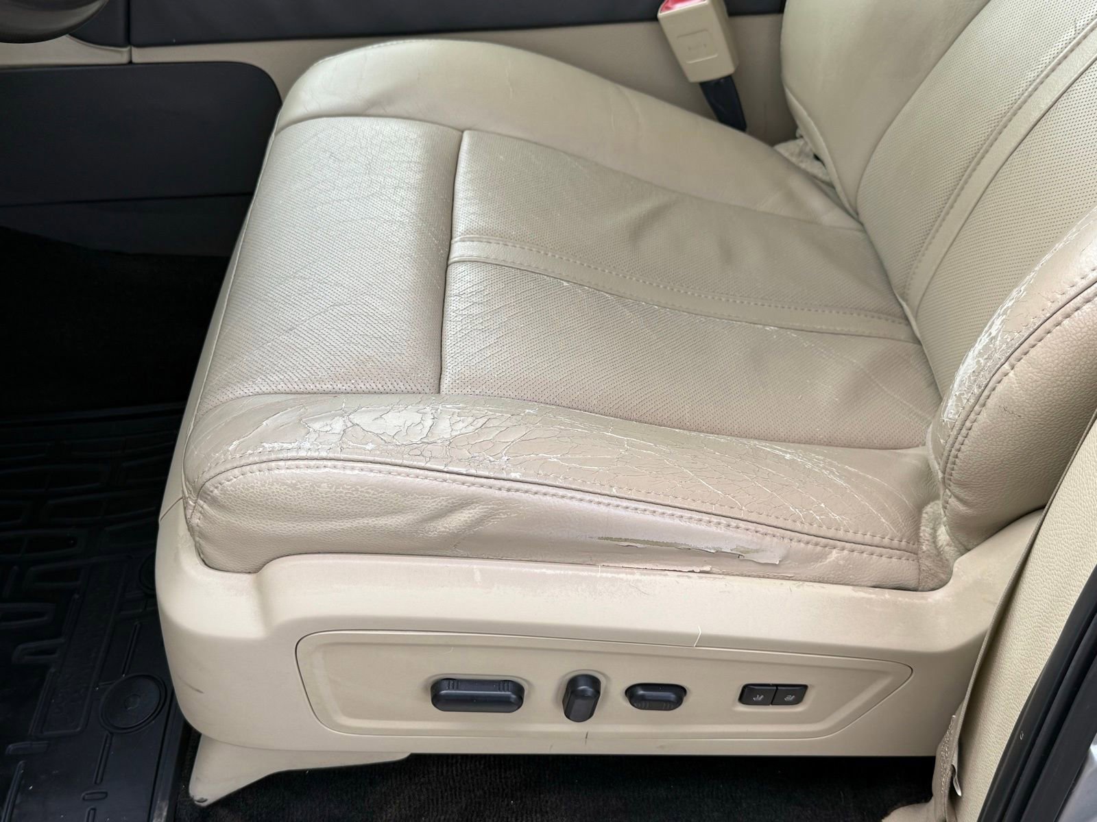 Used 2015 Lincoln Navigator L 4WD w/ Equipment Group 101A Reserve image 2