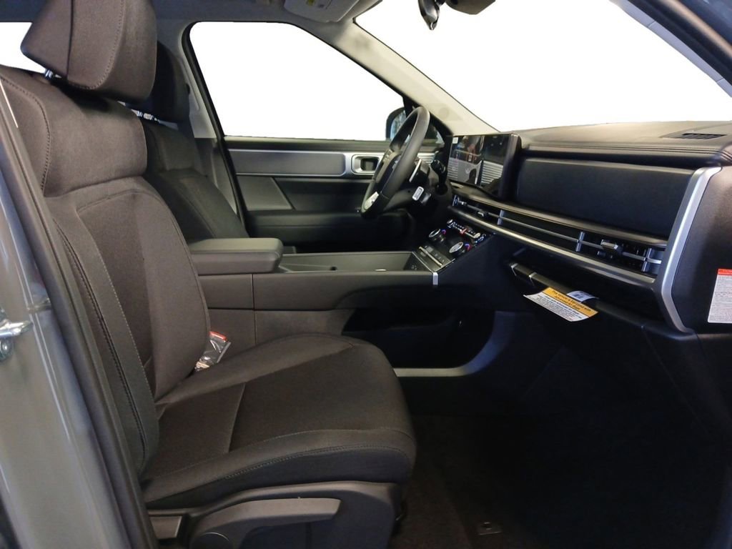New 2026 Hyundai Santa Fe SE FWD image 16