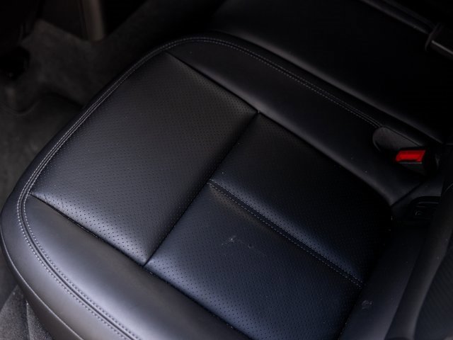 Certified 2025 Porsche Macan image 29