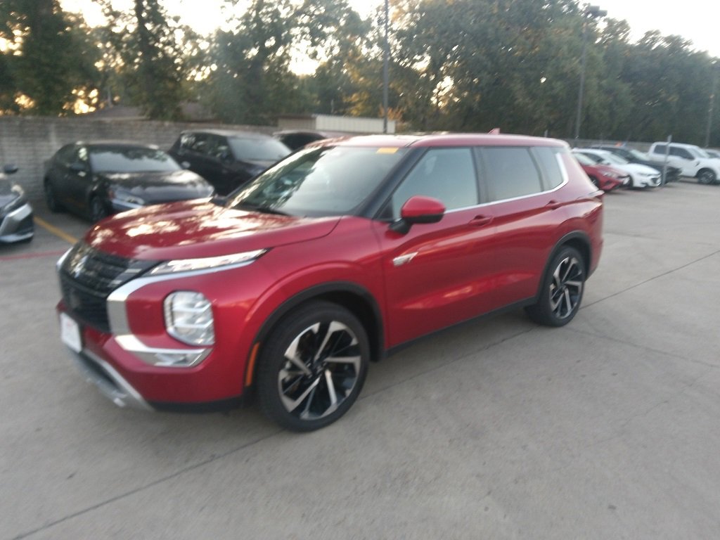 Used 2023 Mitsubishi Outlander SE